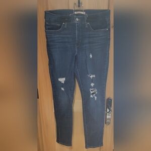 Levi's 311 Shaping Skinny
